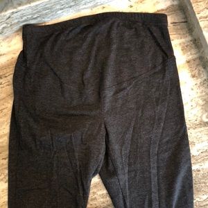Old Navy Full length Maternity Leggings